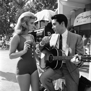 With Elvis on set of "Viva Las Vegas" (1964) Courtesy of doctormacro.com